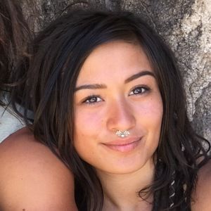 Meet your Posher, Felicia